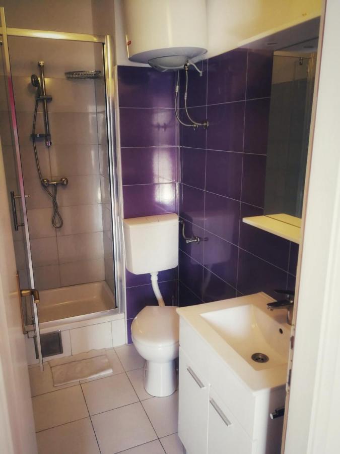 Apartmani Leon Biograd Na Moru Exterior foto