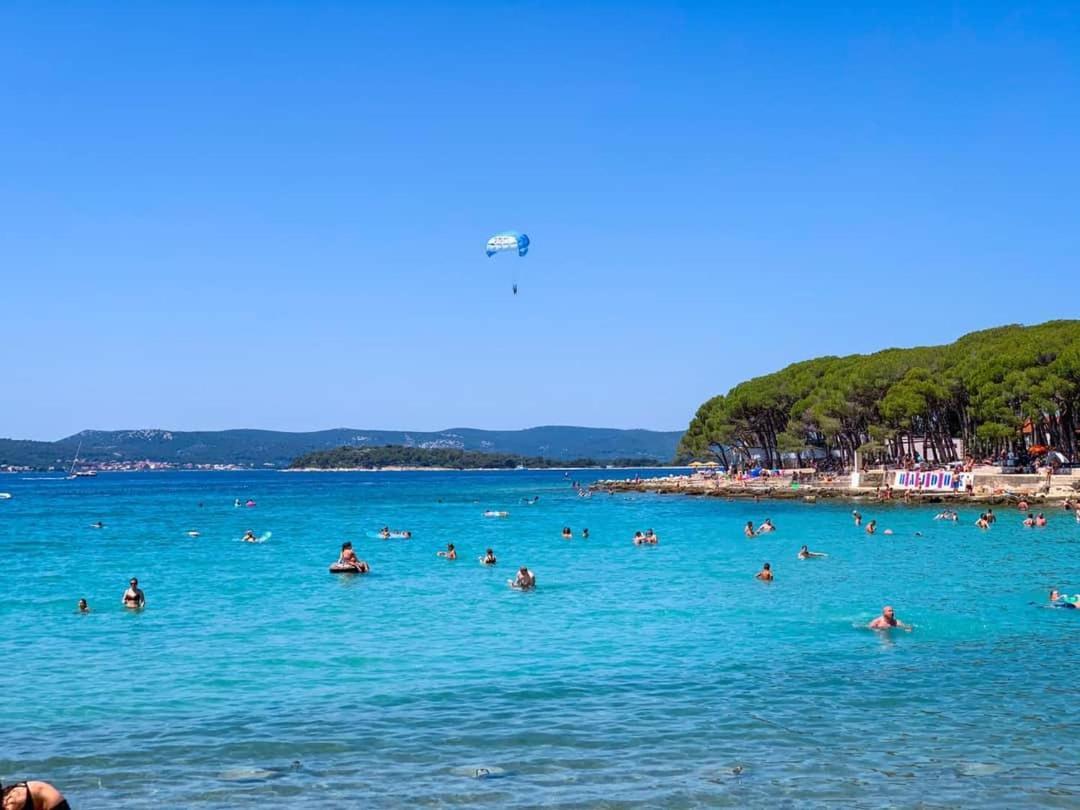 Apartmani Leon Biograd Na Moru Exterior foto
